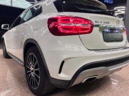 
										Mercedes-Benz GLA 220 GLA 220 d Automatic 4Matic Premium full									