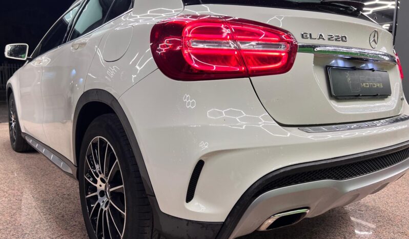
								Mercedes-Benz GLA 220 GLA 220 d Automatic 4Matic Premium full									