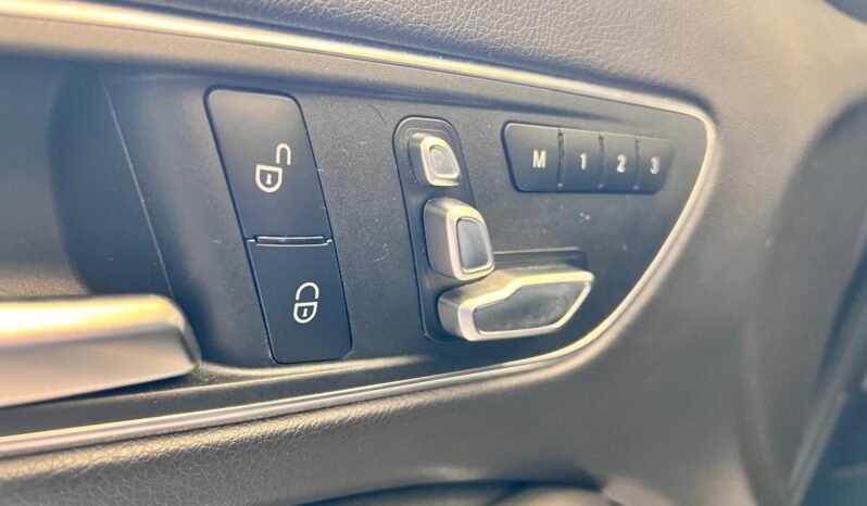 
								Mercedes GLA 220 Premium Plus full full									