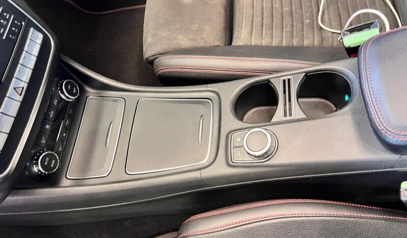 
								Mercedes GLA 220 Premium Plus full full									