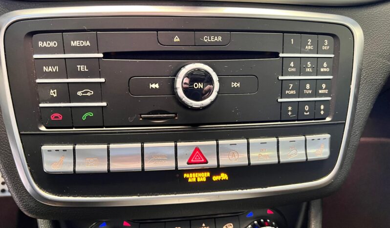 
								Mercedes GLA 220 Premium Plus full full									