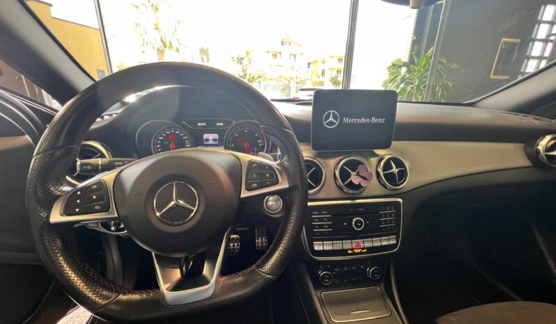 
								Mercedes GLA 220 Premium Plus full full									