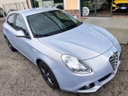 
										Alfa Romeo Giulietta 1.6 JTDm-2 105 CV Exclusive full									