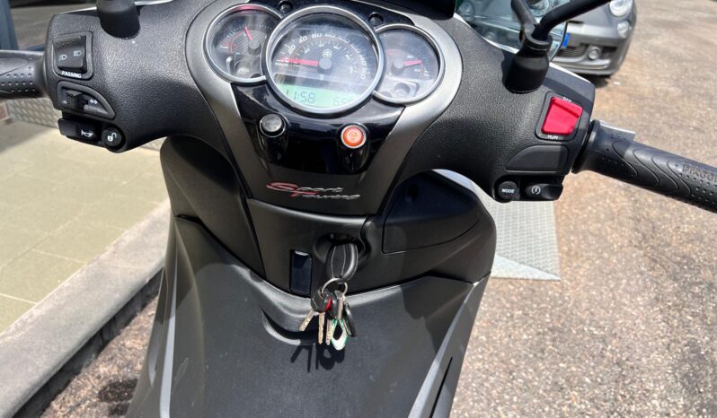 
								Piaggio Beverly 350 Sport Touring full									