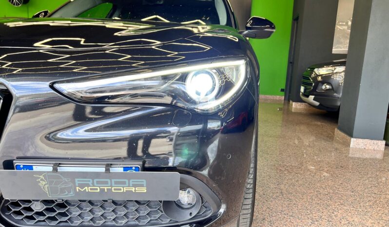 
								Alfa Romeo Stelvio 2.2 Turbodiesel 210 CV AT8 Q4 V full									