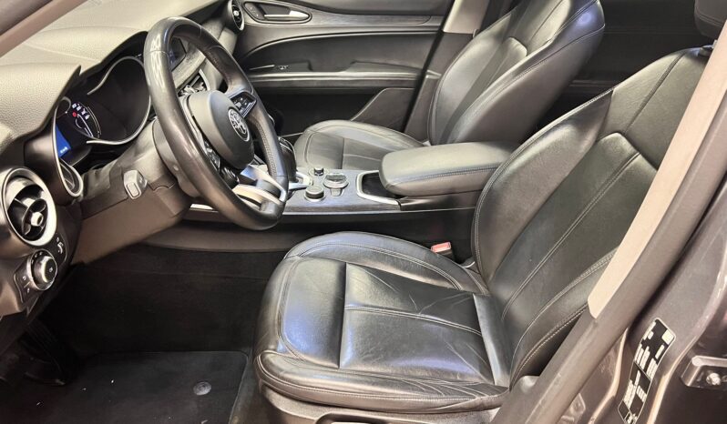 
								Alfa Romeo Stelvio 2.2 AUTOCARRO IVA ESPOSTA full									