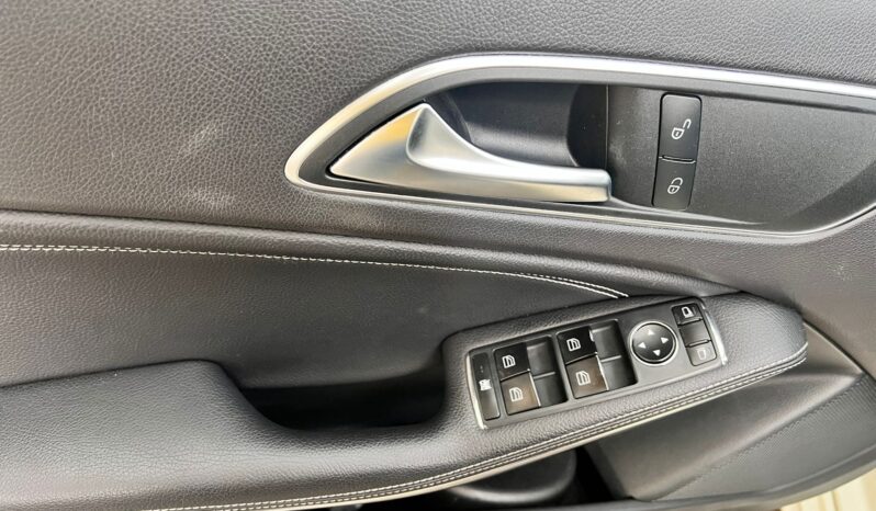 
								Mercedes-benz A 200 d Automatic 4Matic Sport full									