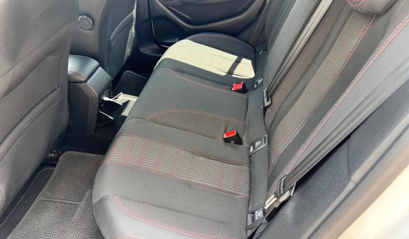 
								Peugeot 308 BlueHDi 130 S&S GT Line full									
