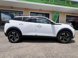 
										PEUGEOT 2008 ALLURE PACK 1.2 131 CV full									