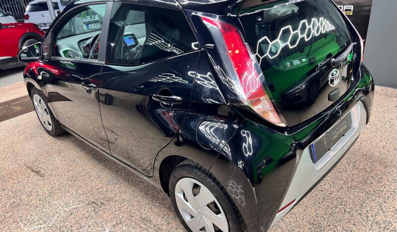 
								Toyota Aygo AUTOMATICA 1.0 VVT-i 69 CV 5 porte x-wave MMT full									