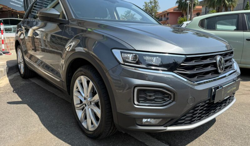 
								Volkswagen T-Roc 1.6 TDI SCR Advanced BlueMotion Technology full									