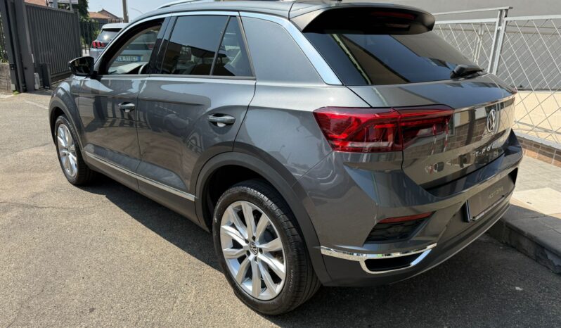 
								Volkswagen T-Roc 1.6 TDI SCR Advanced BlueMotion Technology full									