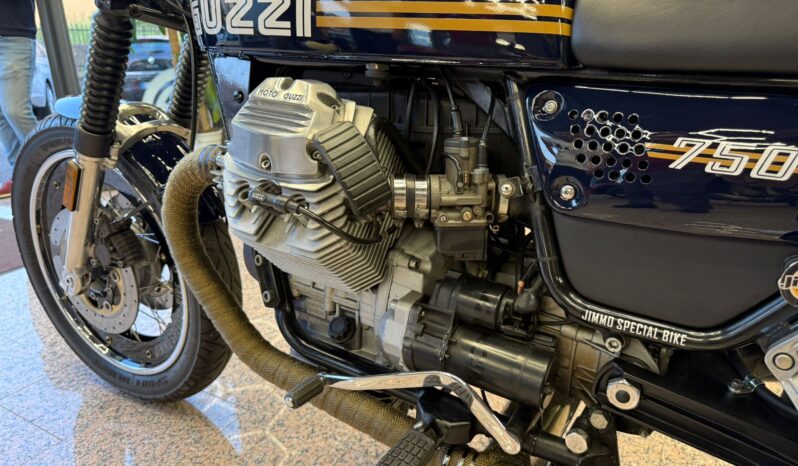 
								Moto Guzzi Nevada 750 full									