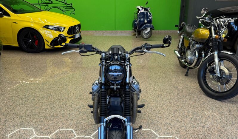 
								Moto Guzzi Nevada 750 full									