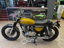 
										Suzuki GS 550 E full									