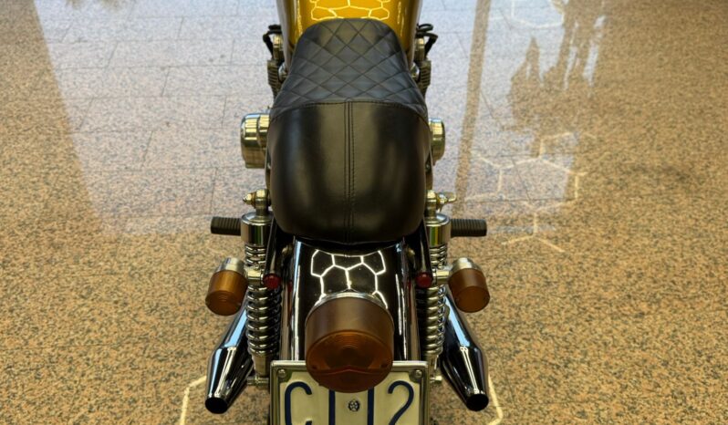 
								Suzuki GS 550 E full									