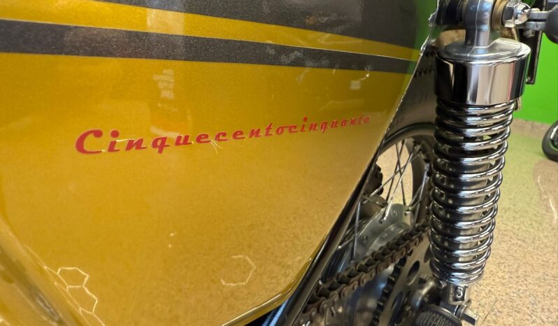 
								Suzuki GS 550 E full									
