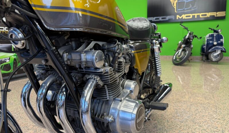 
								Suzuki GS 550 E full									