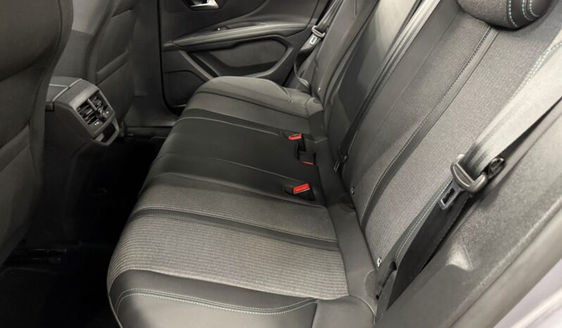 
								Peugeot 3008 BlueHDi 130 S&S EAT8 Active Pack full									
