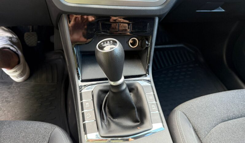 
								Ssangyong Korando 1.5 GDI-Turbo GPL 2WD Road full									