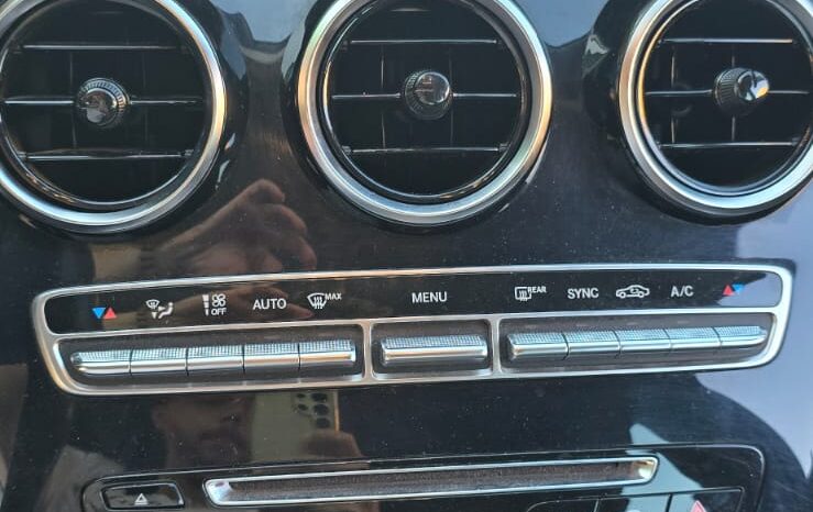 
								Mercedes-benz C 220 d S.W. Auto Sport full									