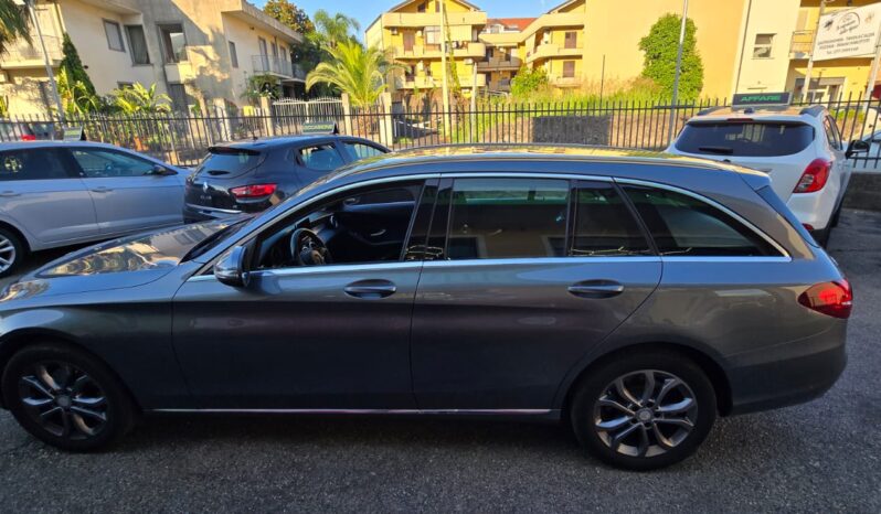 
								Mercedes-benz C 220 d S.W. Auto Sport full									
