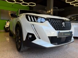 
										Peugeot 2008 GT AUTOMATICA full									