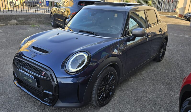
								Mini Cooper S 5 PORTE 183 CV full									