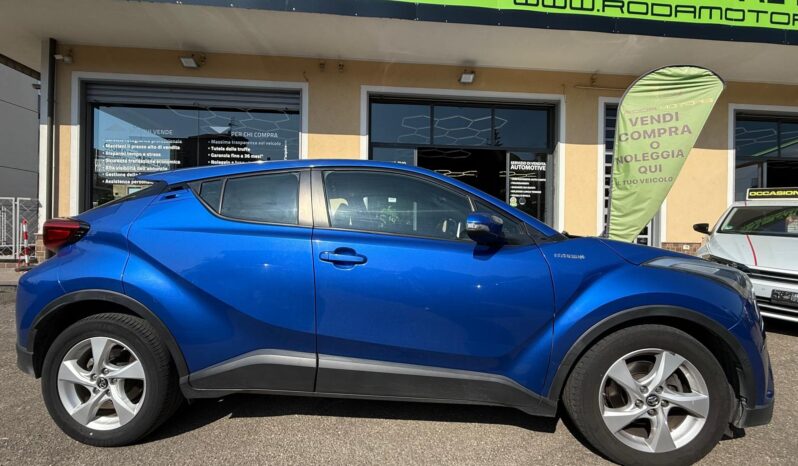 
								Toyota C-HR 1.8 Hybrid E-CVT Lounge full									