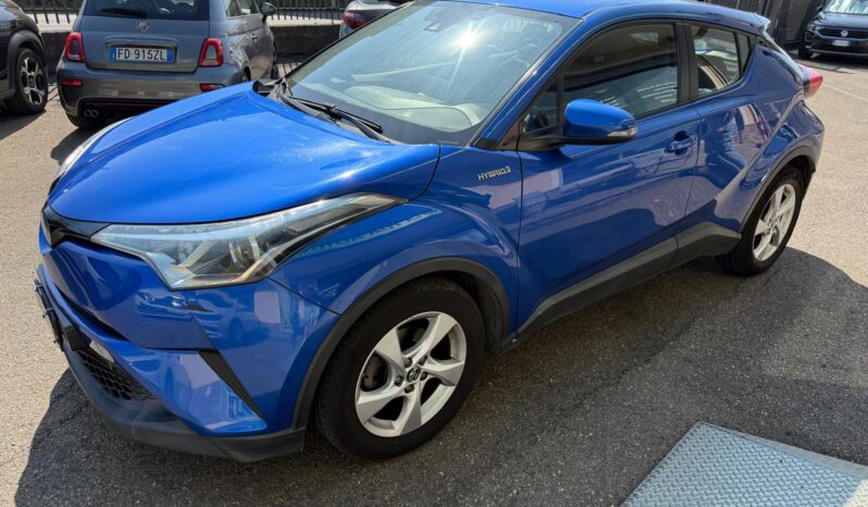 
								Toyota C-HR 1.8 Hybrid E-CVT Lounge full									
