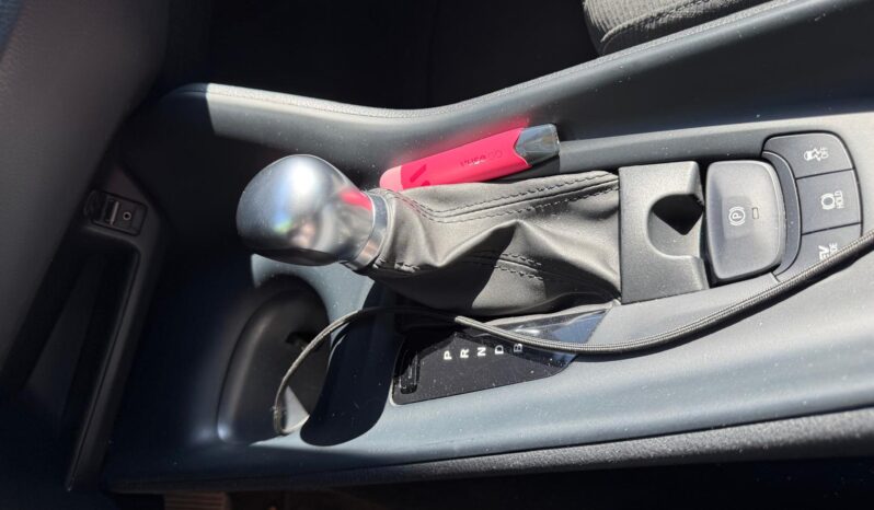 
								Toyota C-HR 1.8 Hybrid E-CVT Lounge full									