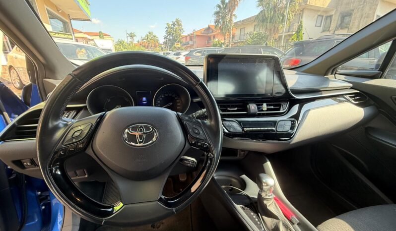 
								Toyota C-HR 1.8 Hybrid E-CVT Lounge full									