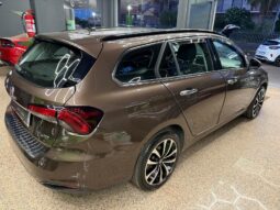 
										Fiat Tipo 1.6 Mjt SW 5 porte S-Design full									