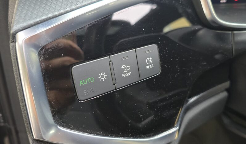 
								Audi Q3 40 TDI CON TETTO quattro S tronic line edition full									