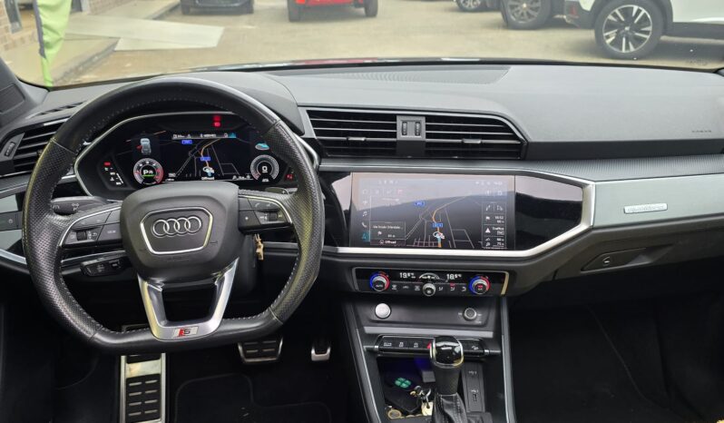 
								Audi Q3 40 TDI CON TETTO quattro S tronic line edition full									