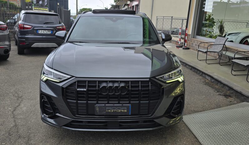 
								Audi Q3 40 TDI CON TETTO quattro S tronic line edition full									