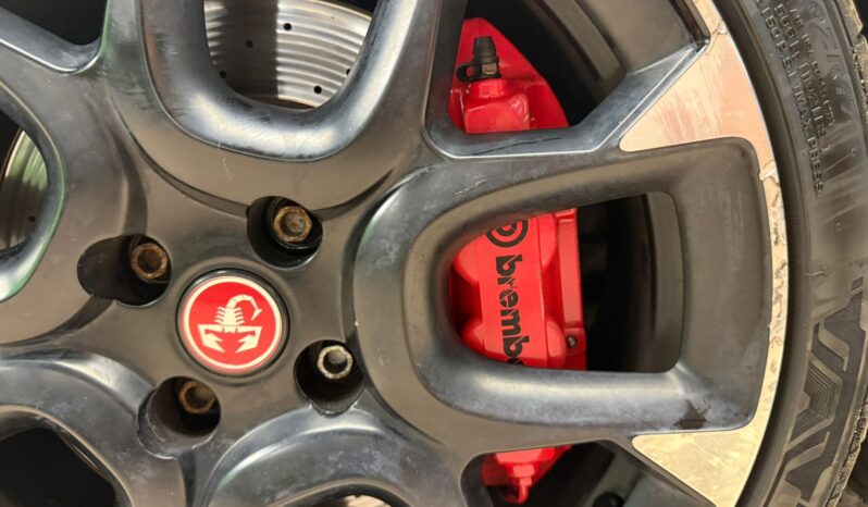 
								Abarth 595 1.4 Turbo T-Jet 145 CV full									