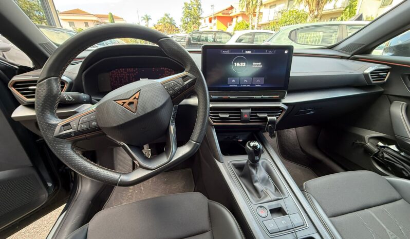 
								Cupra Formentor 1.5 TSI full									