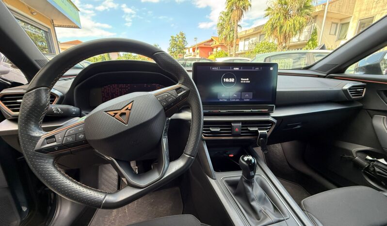 
								Cupra Formentor 1.5 TSI full									