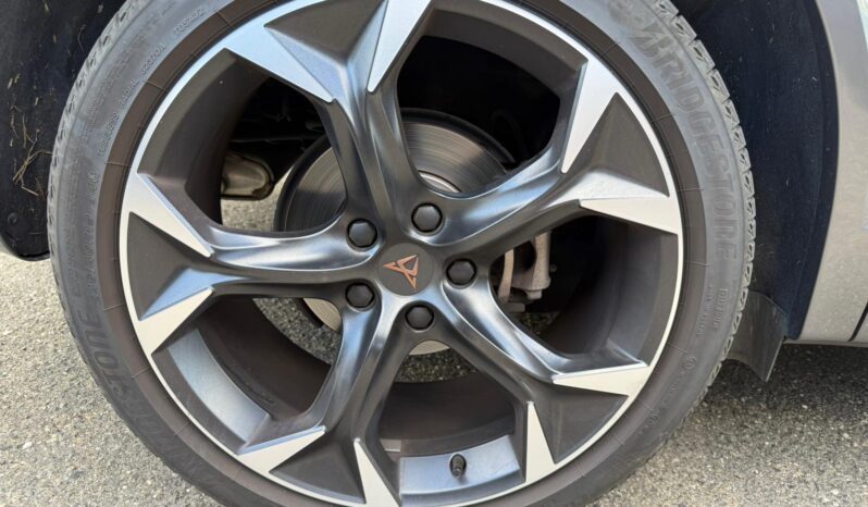 
								Cupra Formentor 1.5 TSI full									