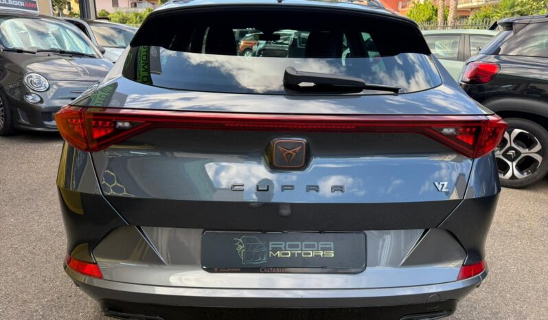 
								Cupra Formentor 1.5 TSI full									
