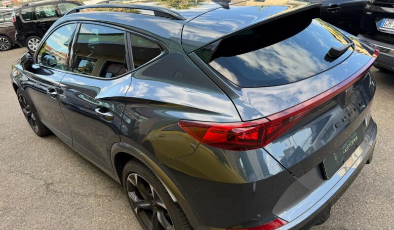 
								Cupra Formentor 1.5 TSI full									