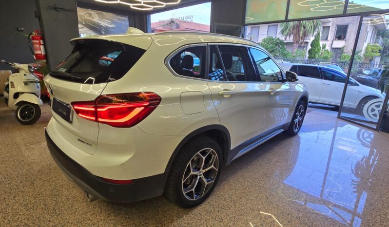 
								Bmw X1 sDrive18d Sport full									