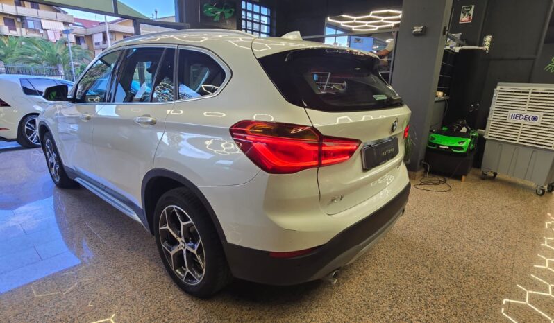 
								Bmw X1 sDrive18d Sport full									
