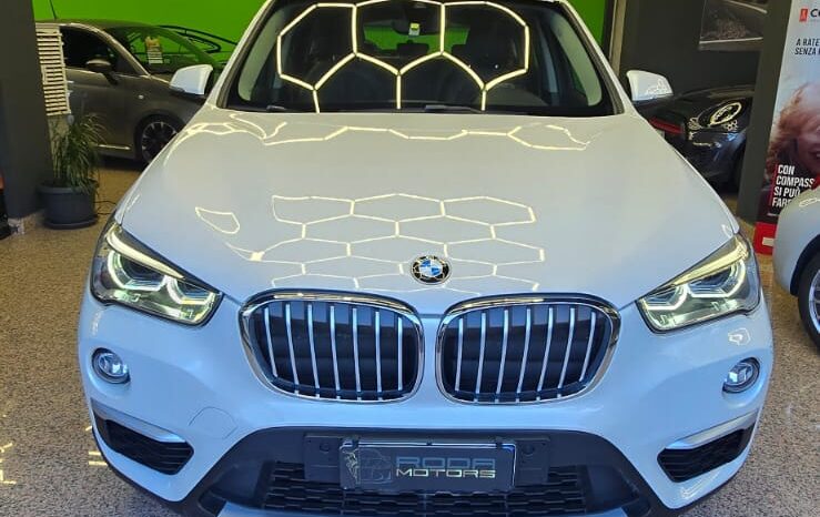 
								Bmw X1 sDrive18d Sport full									