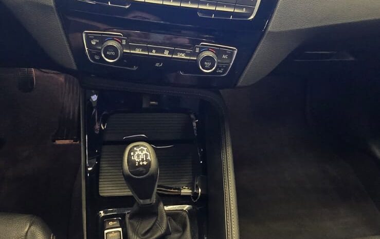 
								Bmw X1 sDrive18d Sport full									