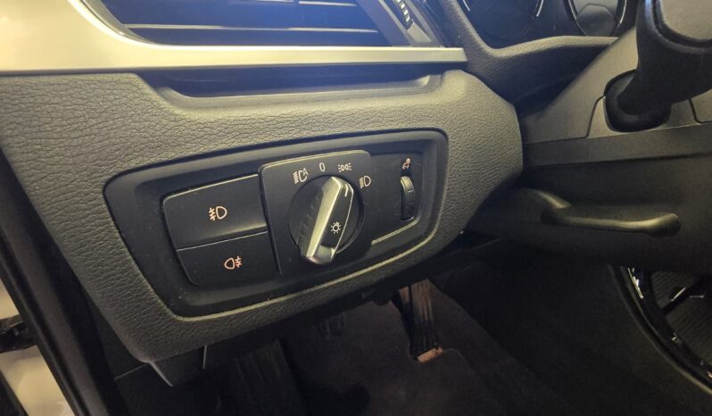 
								Bmw X1 sDrive18d Sport full									