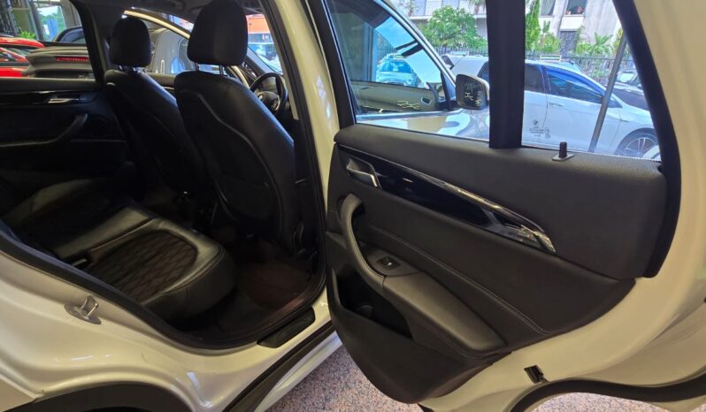 
								Bmw X1 sDrive18d Sport full									