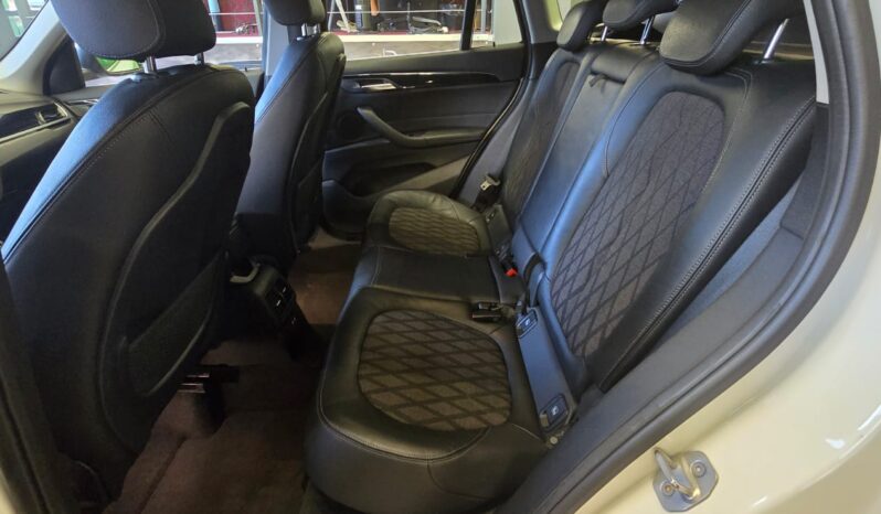 
								Bmw X1 sDrive18d Sport full									