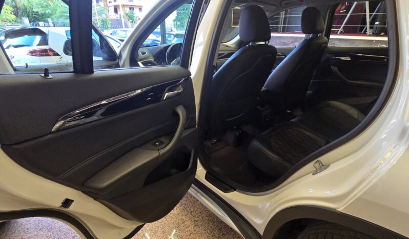 
								Bmw X1 sDrive18d Sport full									